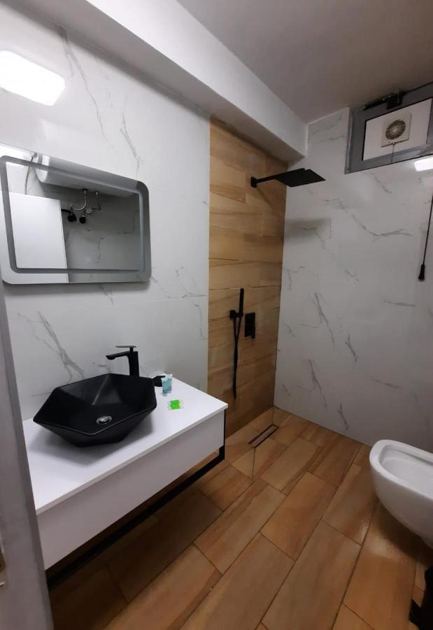 Modern Apartment Korca 3 Exteriér fotografie
